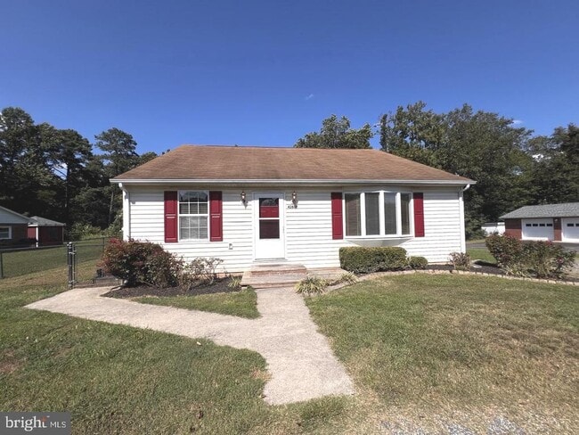 Building Photo - 42802 Higgs Ln Rental