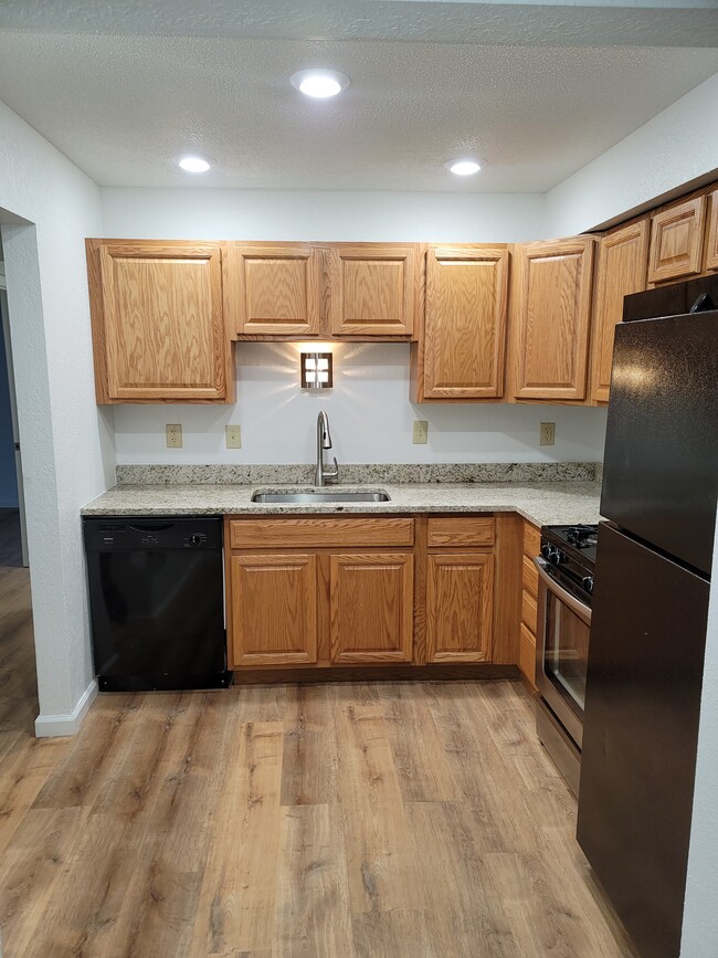 Crestview Apartments Saint Charles, MO