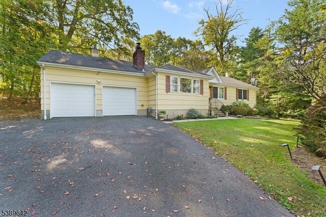 Photo - 202 Mt Horeb Rd