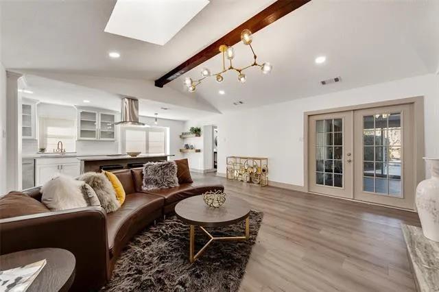 Photo - 1101 N Park Dr