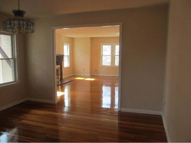 Photo - 42 June St Unit june st