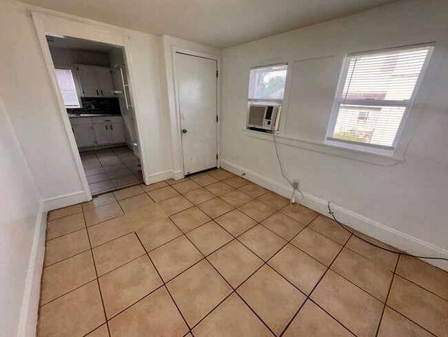 Photo - 2330 S Ferncreek Ave