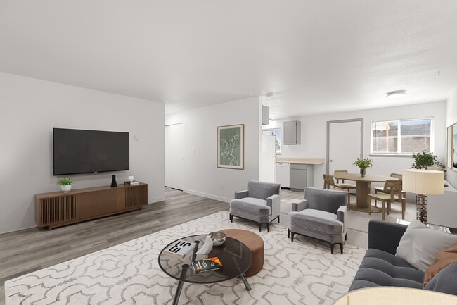 Photo - 722 Water St