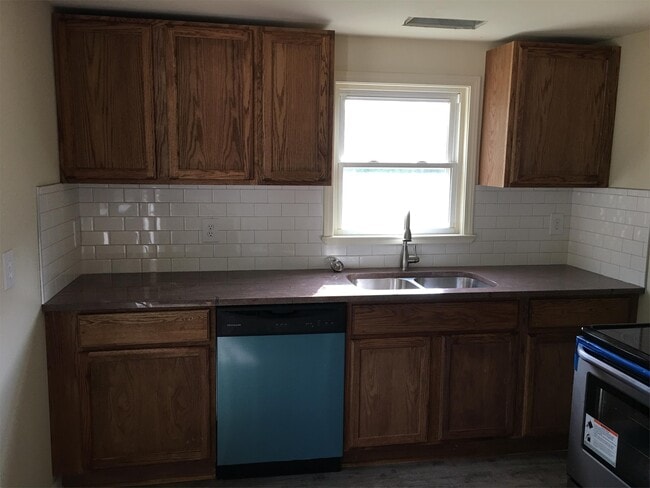 Photo - 114 Morrison St