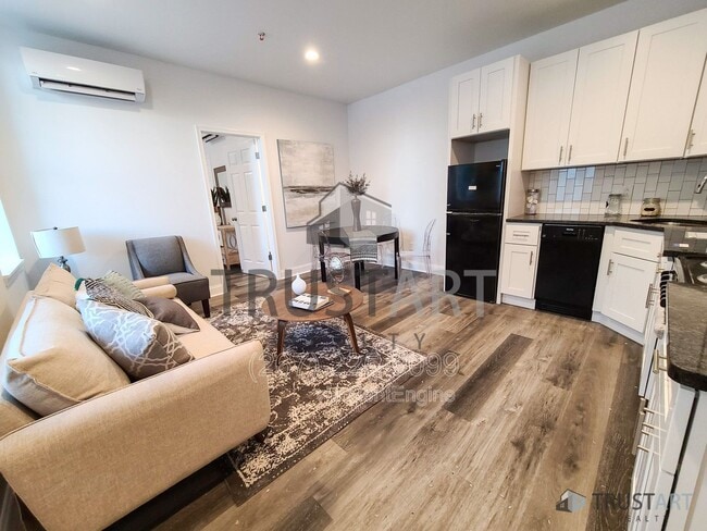 Photo - 4732 Longshore Ave Unit 2