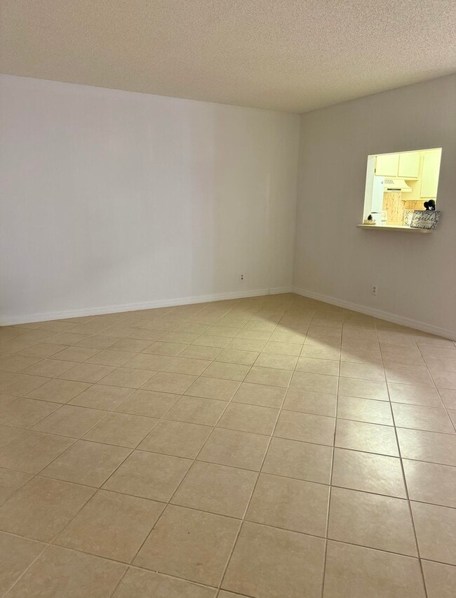 Photo - 2100 Springdale Blvd Unit 306