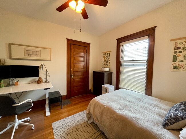 2nd bedroom - 735 Livingston Ave NE Unit 735