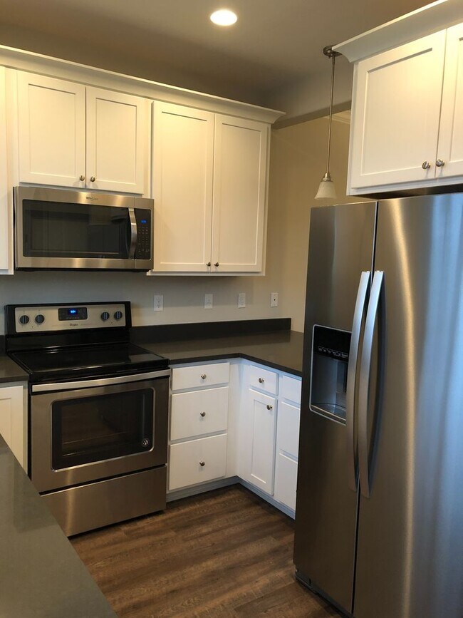 Photo - Darling Provo Townhome!