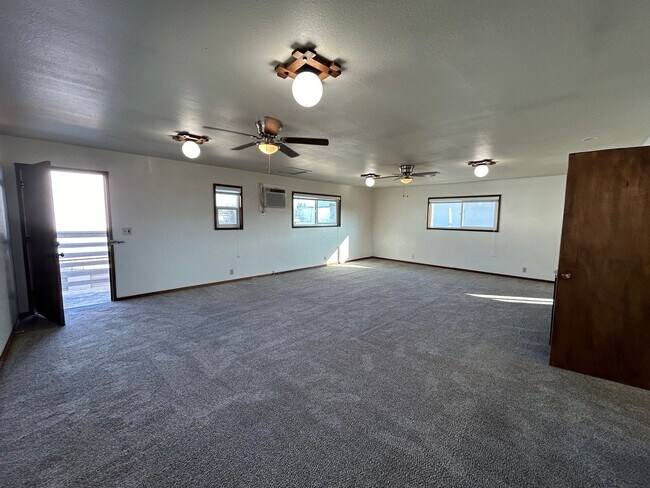 Photo - 1441 Coldwell Ave Unit #B