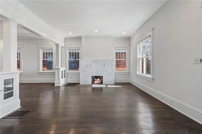 Photo - 620 Kennesaw Ave NE