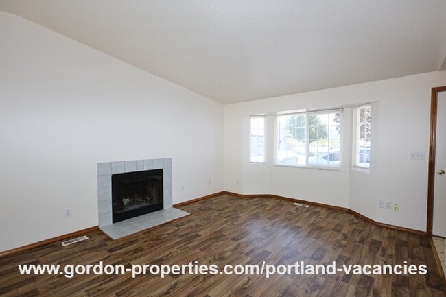 Photo - SE Schiller St - ranch style 3 bedroom home
