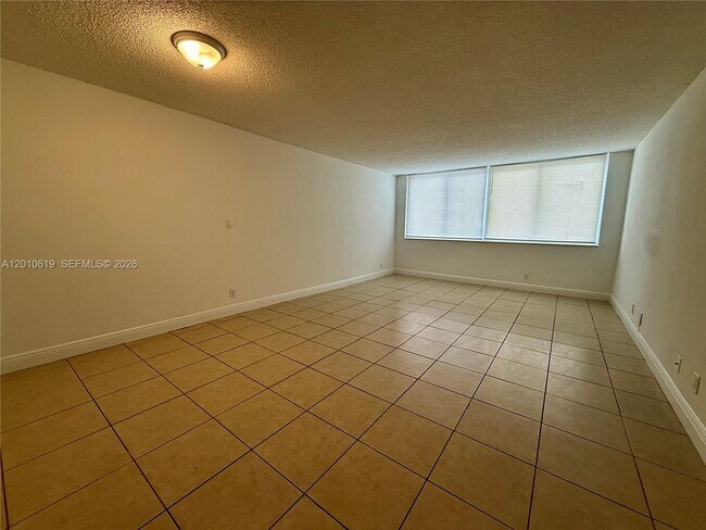 Photo - 9143 SW 77th Ave Unidad B109