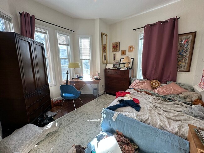 Photo - 24 Ashford St Unit 1