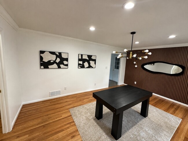 549 Joann Ave