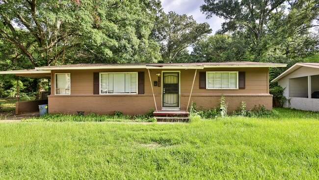 Building Photo - 2763 Emerald Dr