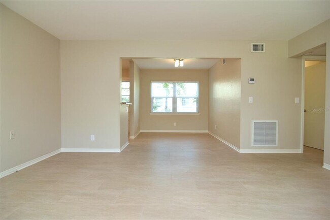 Photo - 606 12th Ave NE Unit 1