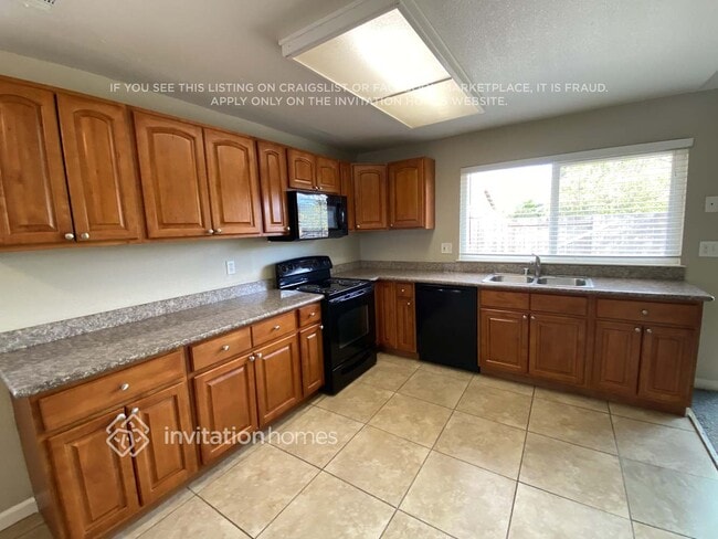 Photo - 513 Hummingbird Way