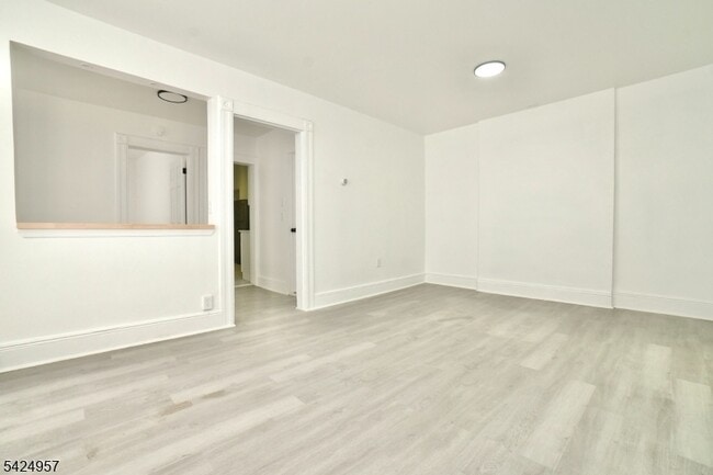 Photo - 11 Howard Pl Unit 2