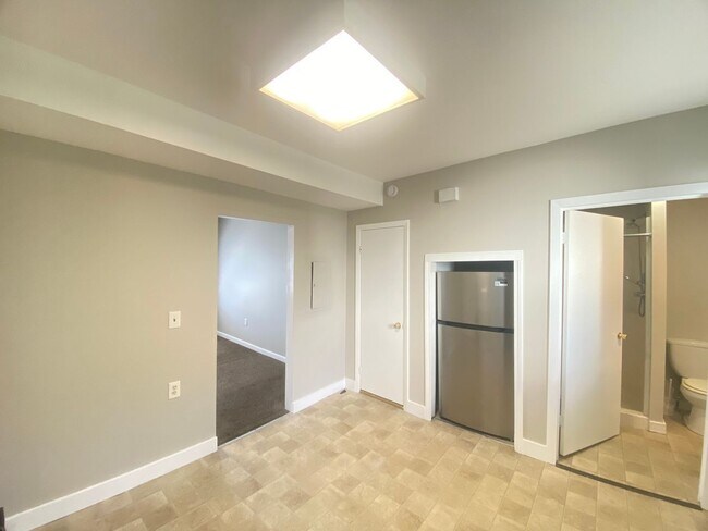 Photo - 7 Commercial St Unidad E