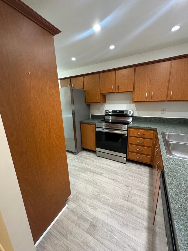 Photo - 2902 SW 21st Ter Unit 301C