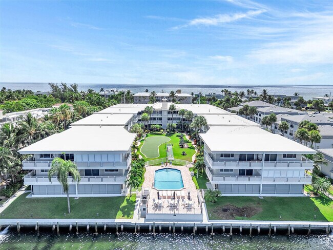 Photo - 1198 Hillsboro Mile Unit 212