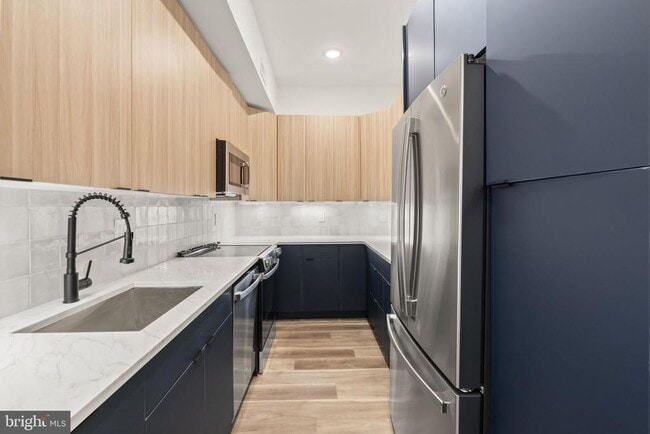 Photo - 1602 Locust St Unit 202