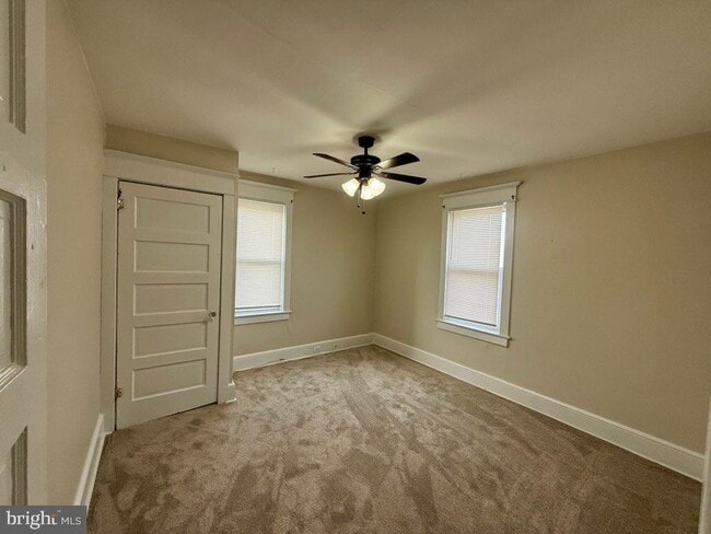 Photo - 404 W Broad St