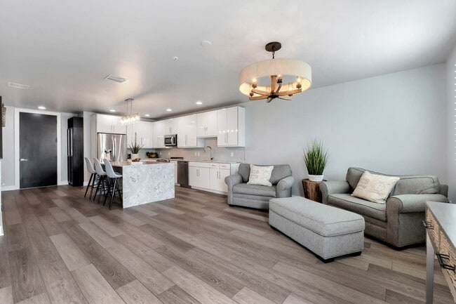 Photo - 428 W Swoope Ave