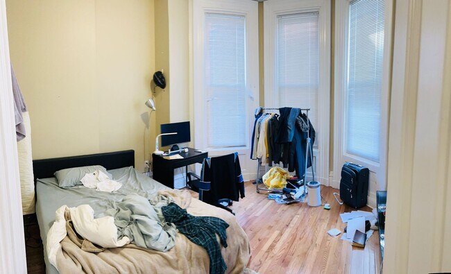 Photo - 395 Orange St Unit 2