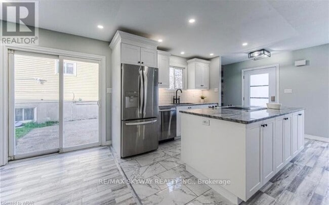 Photo - 238 B Northlake Dr