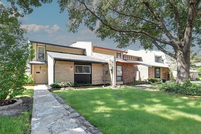 Photo - 2012 Court Pl