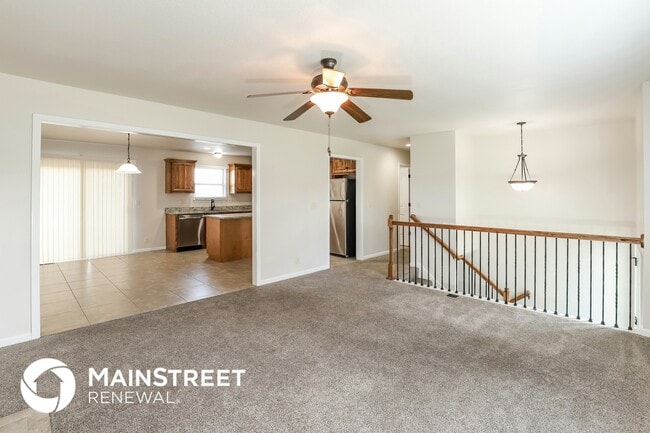 Photo - 410 W Heritage Dr