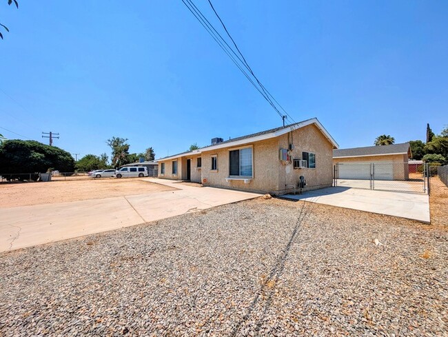 Photo - 4 bed with Dual master bedrooms and Solar ...