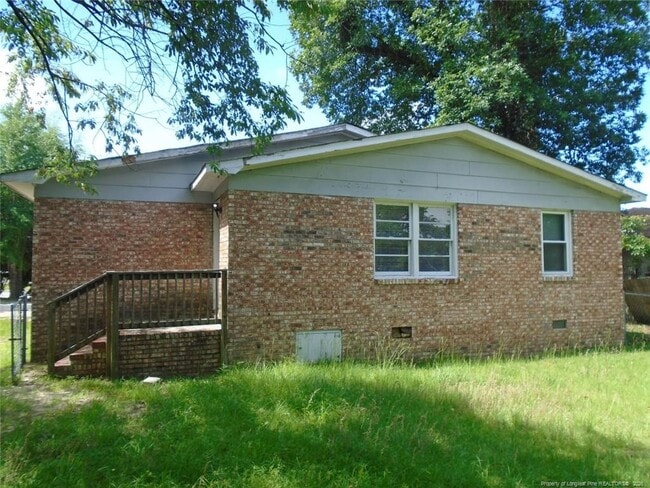 Photo - 517 Albany St
