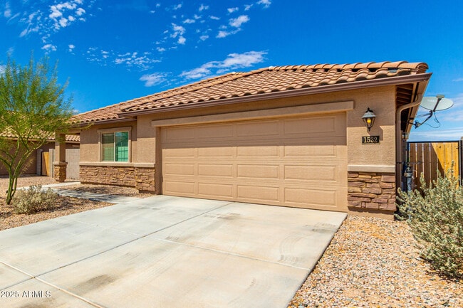 Photo - 1532 E Inouye Dr