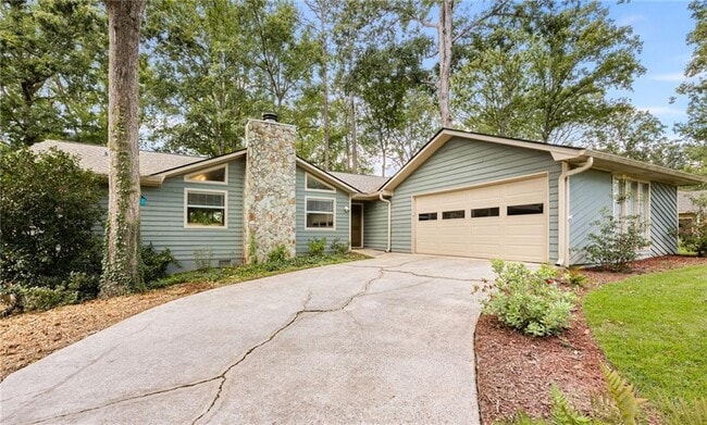 Photo - 2076 Lake Ridge Terrace