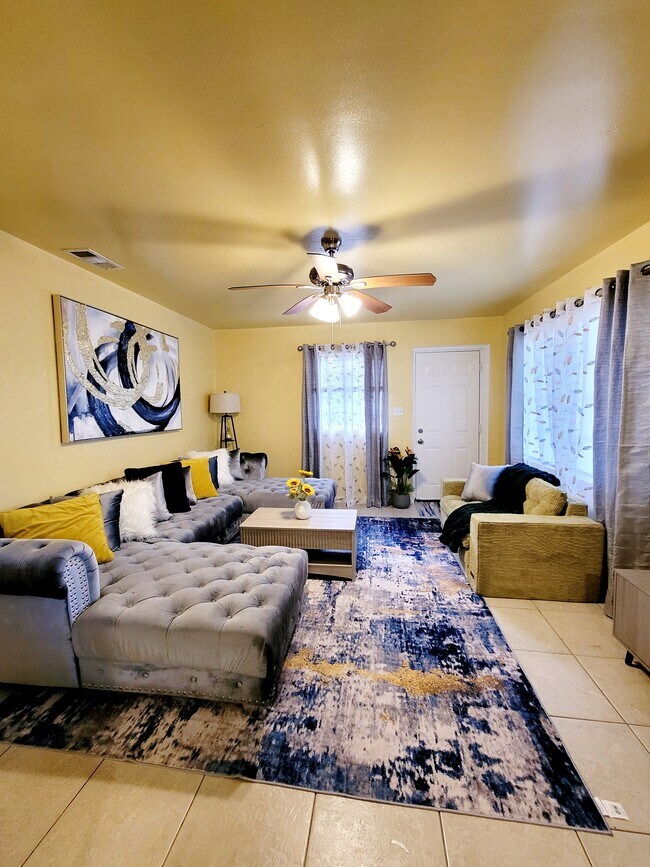2015 NW 35th Ave Unit 1