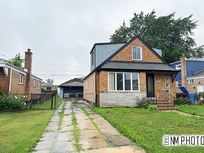 Photo - 7926 S Kostner Ave