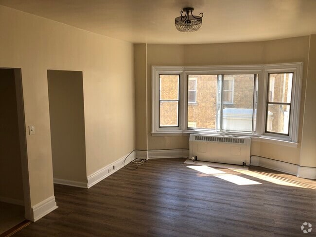 Building Photo - 140 North St Rental