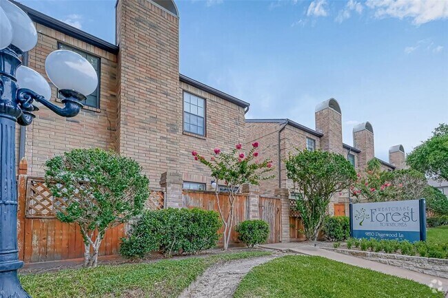 Building Photo - 9850 Pagewood Ln Unit 1507 Rental
