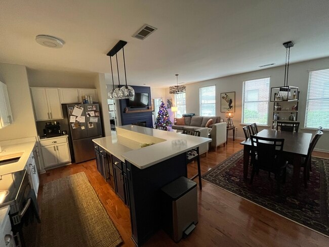 Photo - 495 S Front St Unit Apt 103