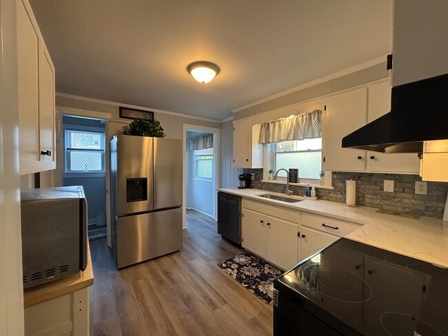 Photo - 18 Deland Park a