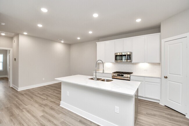 Photo - 21034 Shore Oak Dr