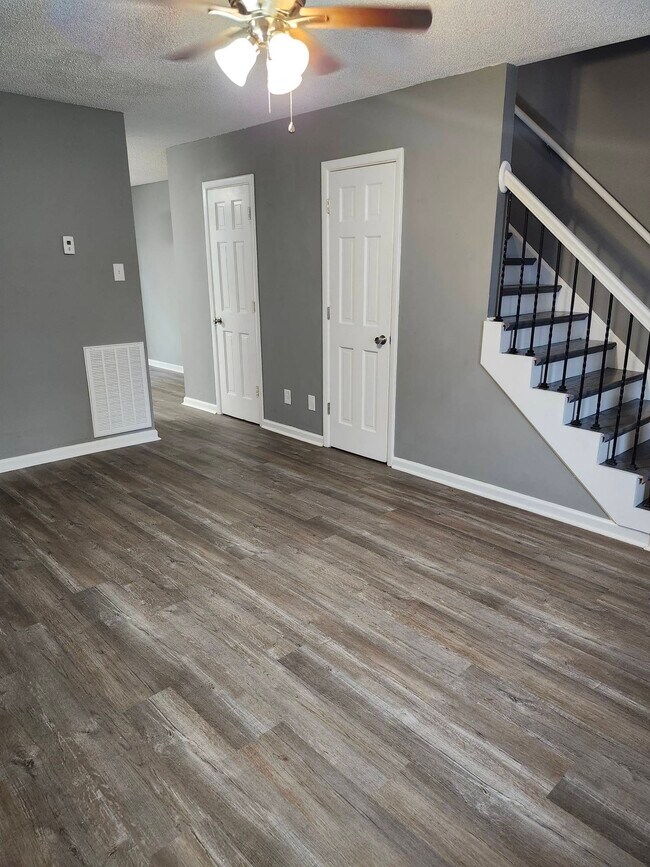 Photo - 1121 Morningside Dr