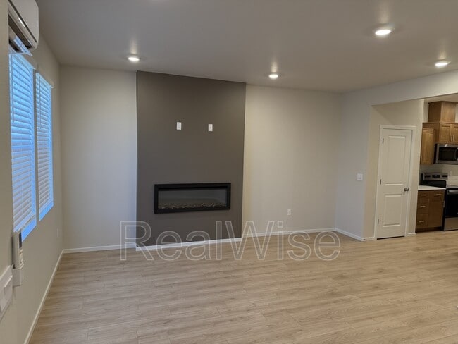 Photo - 62755 Eagle Rd