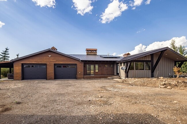 Photo - Ranch home in Kamas