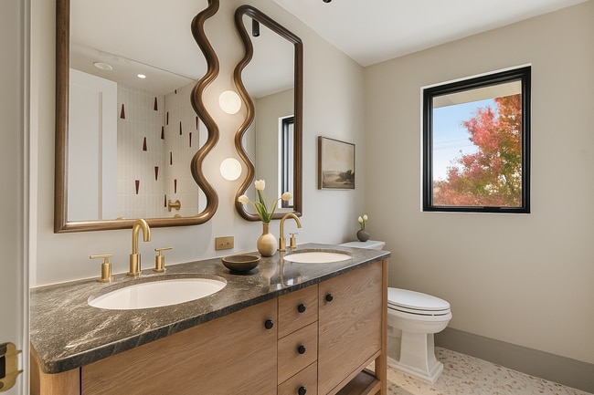 Photo - Antique Auto &amp; Classic Car Storage Unidad 1