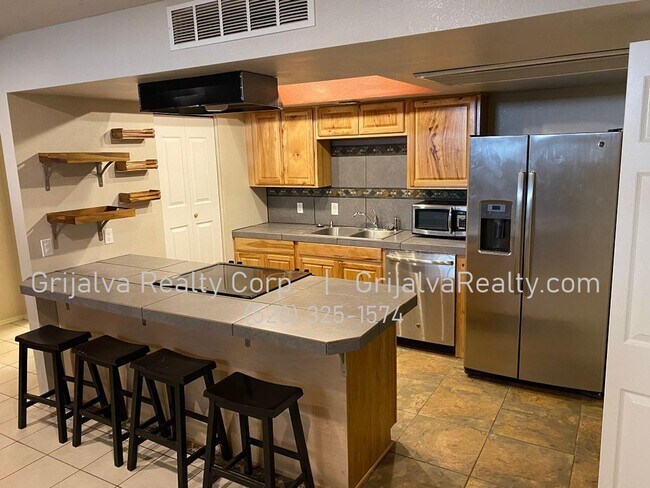 Photo - 1200 E River Rd