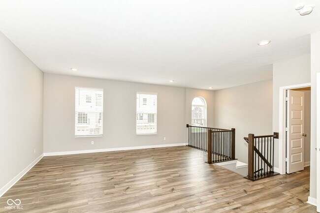 6872 Sunstone Pl
