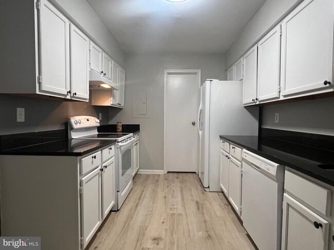 Photo - 10448 Rapidan Ln